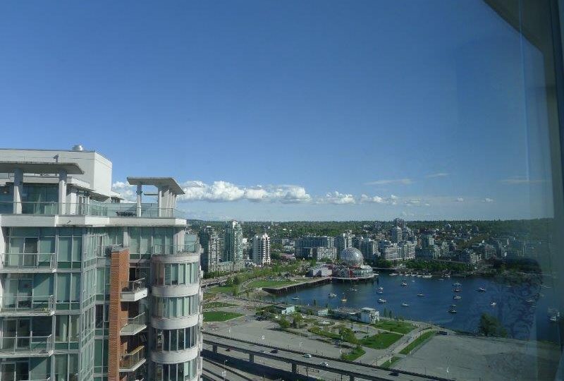 #3601 – 689 Abbott Street, Vancouver BC V6B 0J2
