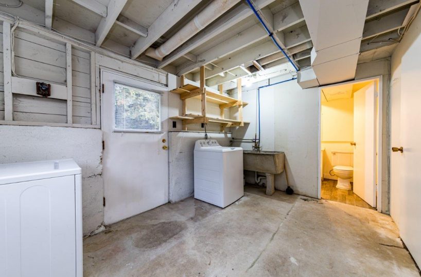 5038 Shirley Ave, North Vancouver, BC, V7R 3W6