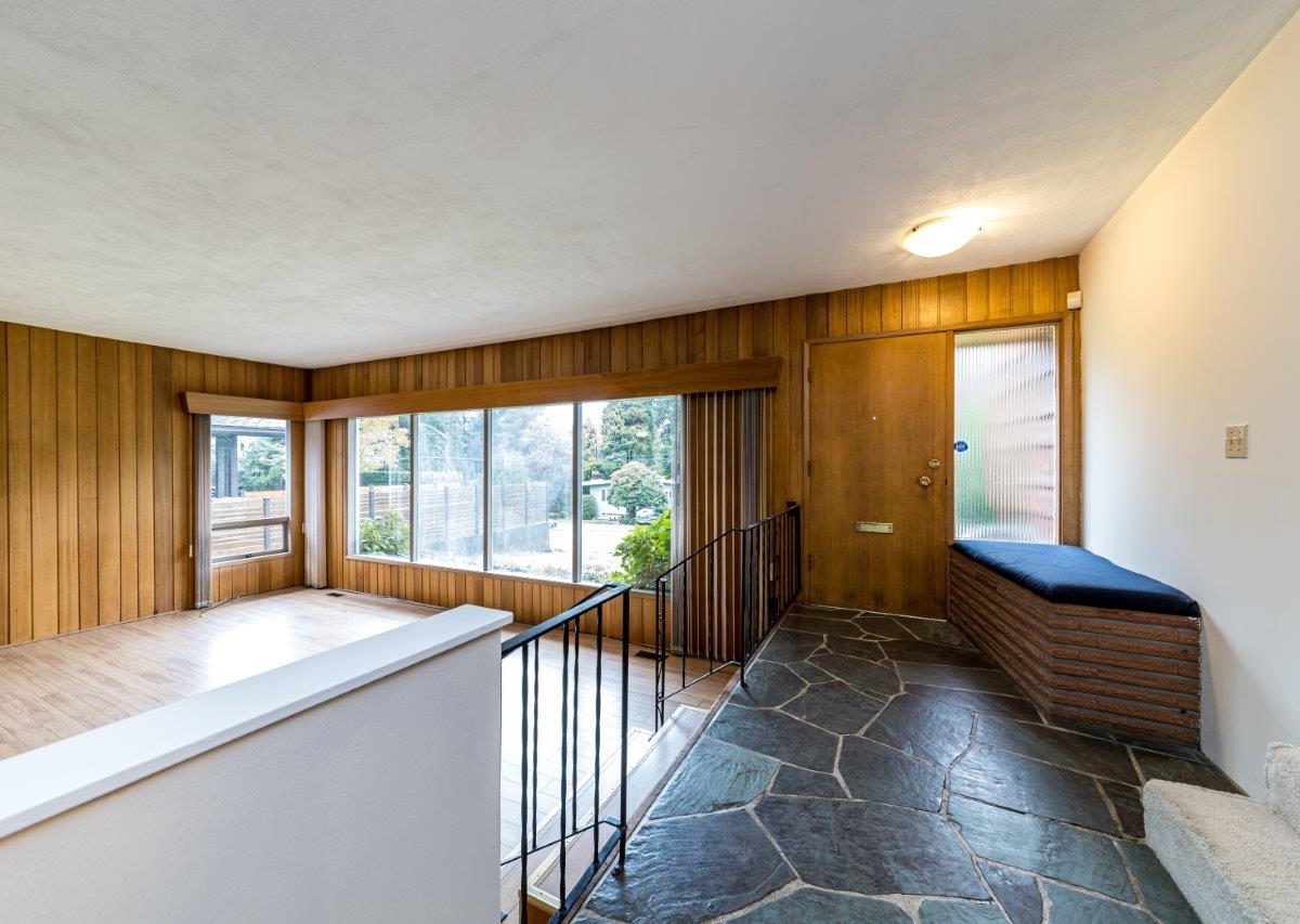 5038 Shirley Ave, North Vancouver, BC, V7R 3W6