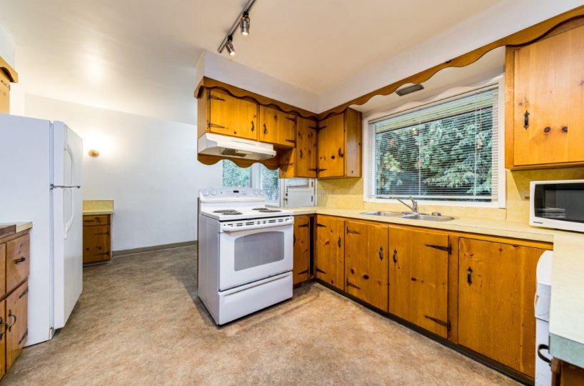 5038 Shirley Ave, North Vancouver, BC, V7R 3W6