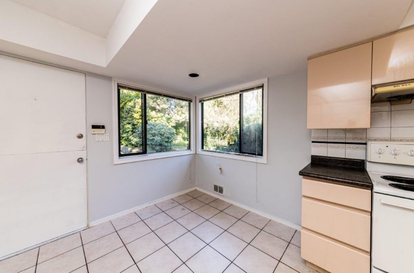 712 Anderson Crescent (Main Residence), West Vancouver, BC V7T 1S5