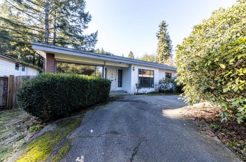712 Anderson Crescent (Main Residence), West Vancouver, BC V7T 1S5