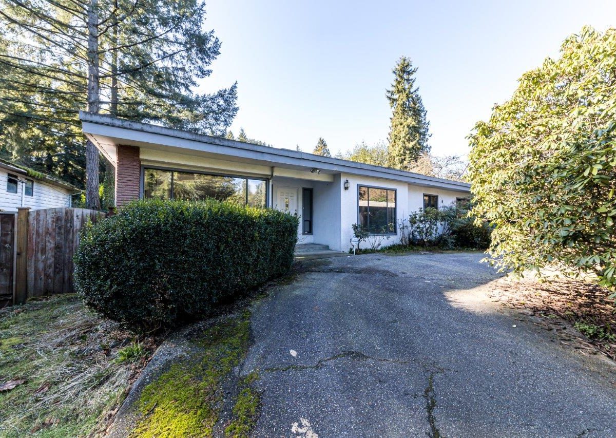 712 Anderson Crescent (Main Residence), West Vancouver, BC V7T 1S5