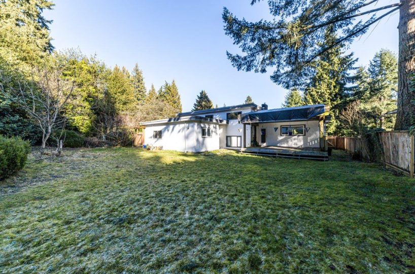 712 Anderson Crescent (Main Residence), West Vancouver, BC V7T 1S5