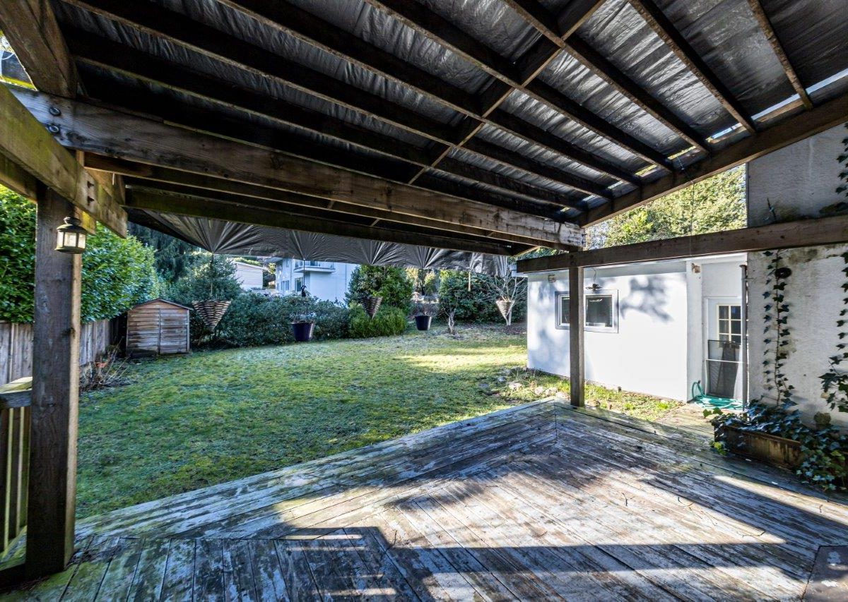 712 Anderson Crescent (Main Residence), West Vancouver, BC V7T 1S5