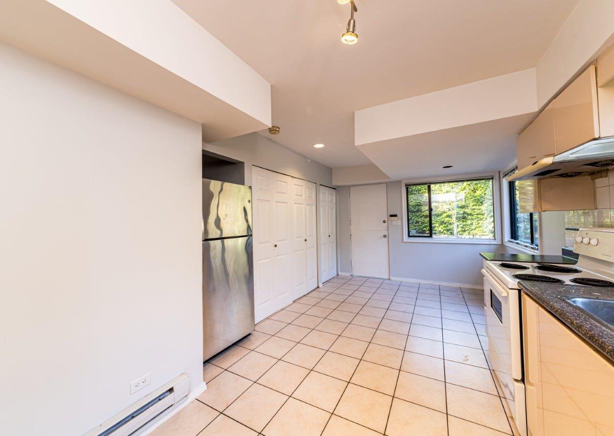 712 Anderson Crescent (Main Residence), West Vancouver, BC V7T 1S5