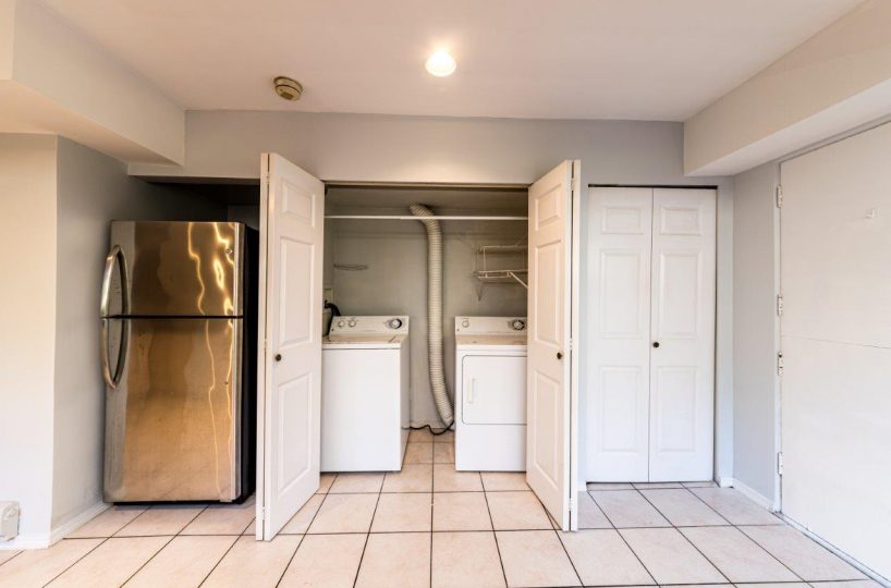 712 Anderson Crescent (Main Residence), West Vancouver, BC V7T 1S5