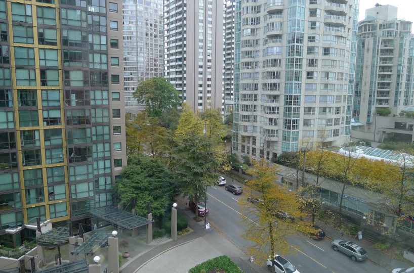 #907 – 1367 Alberni Street, Vancouver BC V6E 4R9
