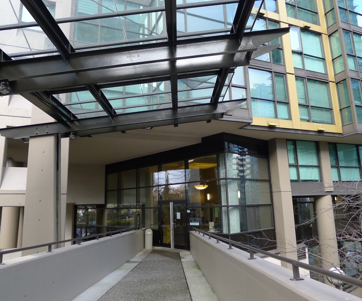 #907 – 1367 Alberni Street, Vancouver BC V6E 4R9