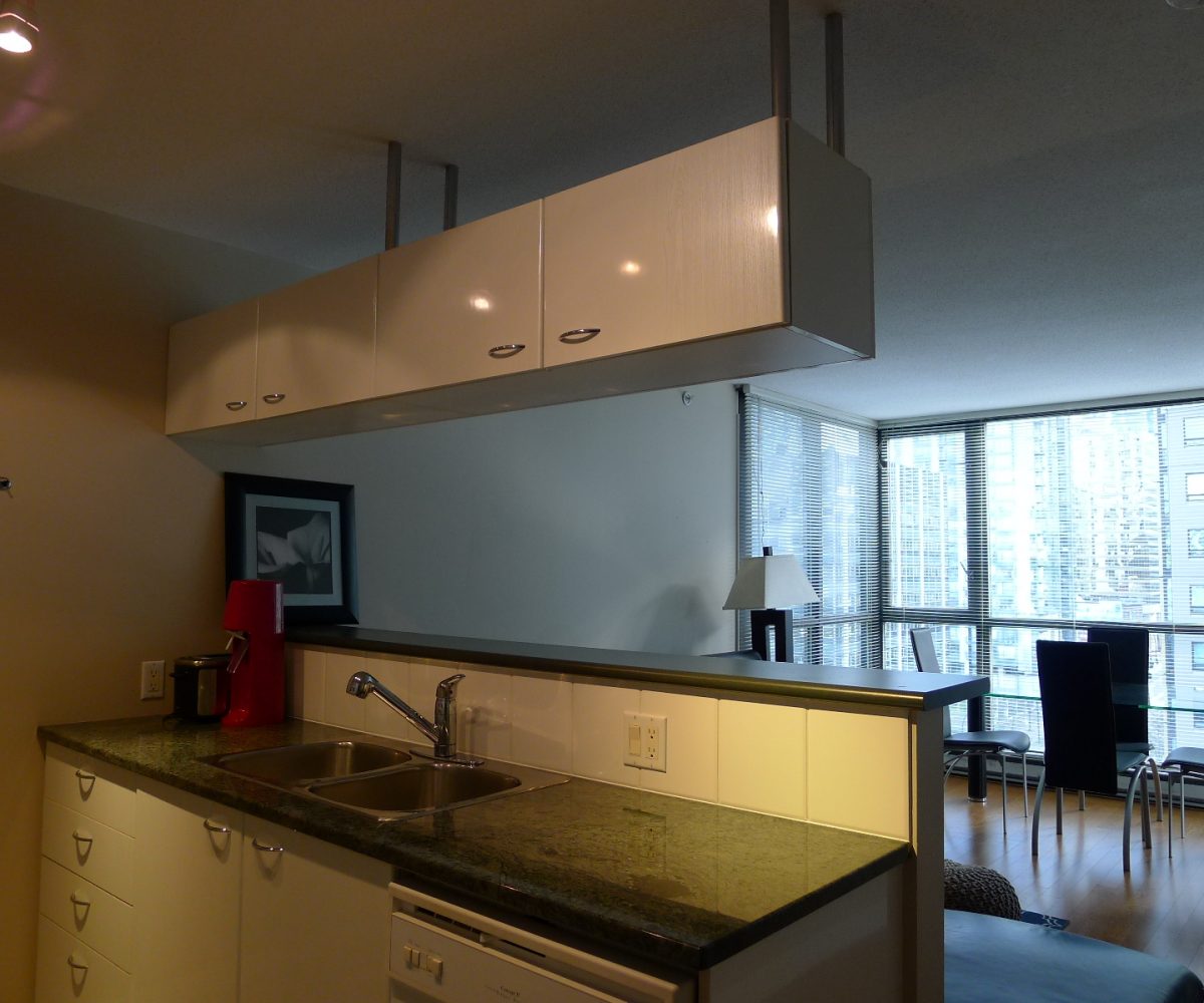 #907 – 1367 Alberni Street, Vancouver BC V6E 4R9