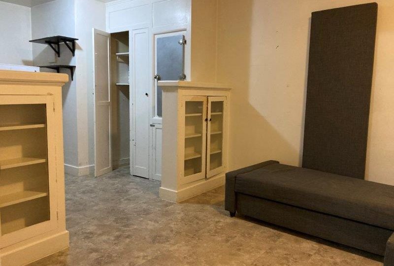 #3 – 1519 Beach Avenue, Vancouver BC V6G 1Y5
