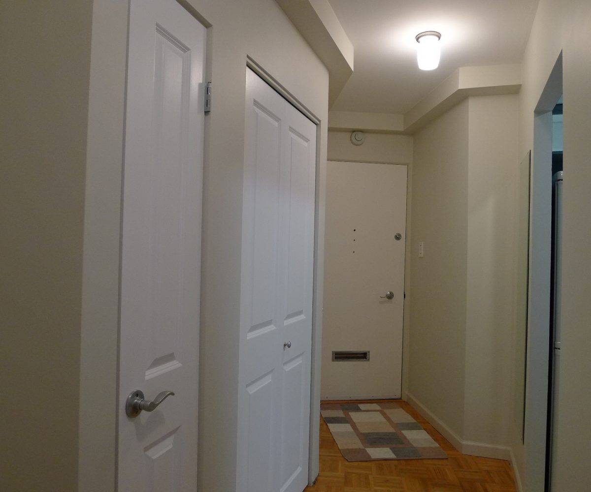 #305 – 1930 Marine Drive, West Vancouver V7V 1J8