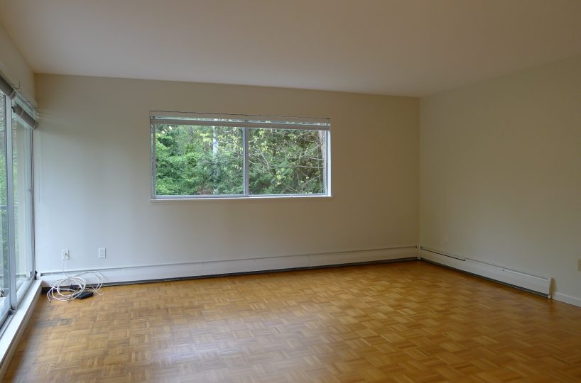 #305 – 1930 Marine Drive, West Vancouver V7V 1J8