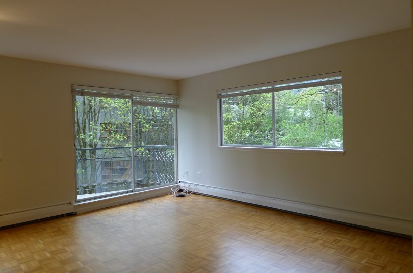 #305 – 1930 Marine Drive, West Vancouver V7V 1J8