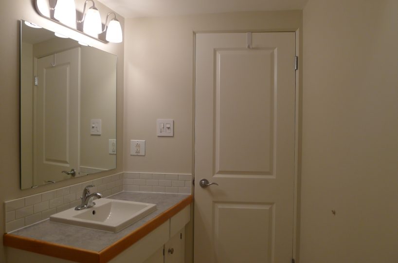 #305 – 1930 Marine Drive, West Vancouver V7V 1J8