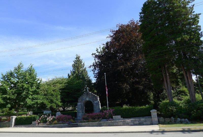 #305 – 1930 Marine Drive, West Vancouver V7V 1J8