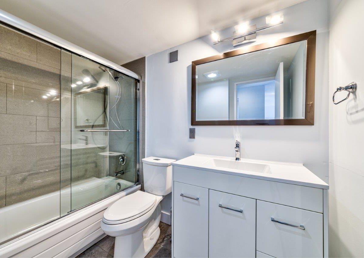 905-2008 Fullerton Ave., North Vancouver, BC