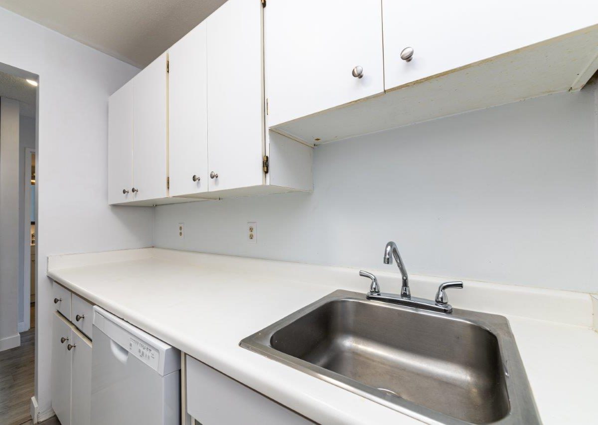905-2008 Fullerton Ave., North Vancouver, BC