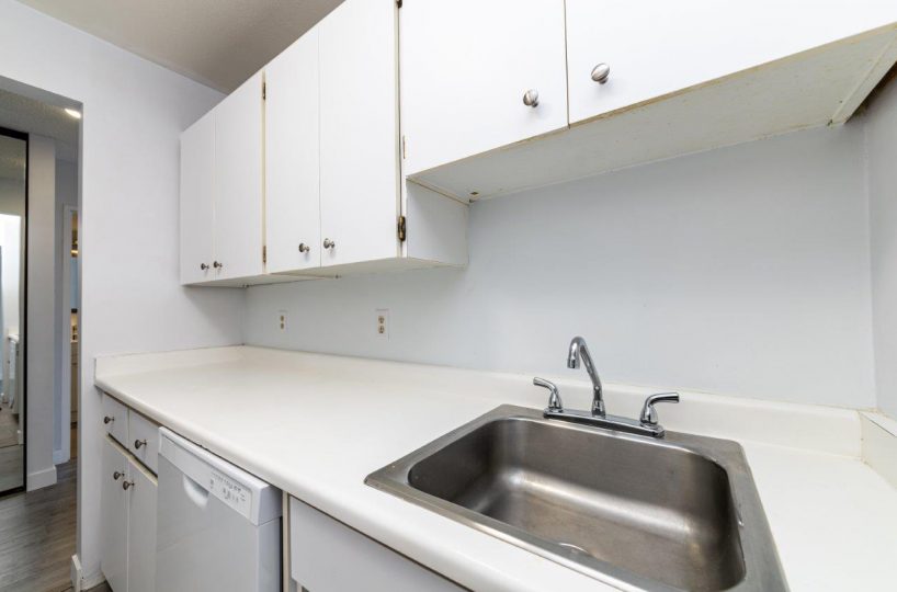 905-2008 Fullerton Ave., North Vancouver, BC