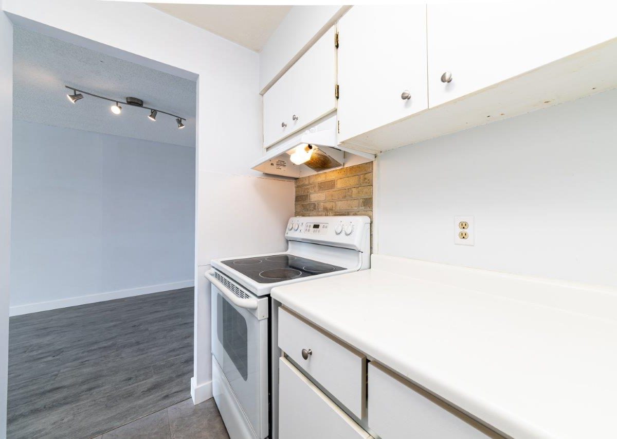 905-2008 Fullerton Ave., North Vancouver, BC