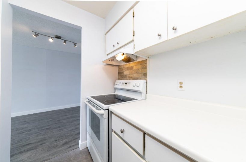 905-2008 Fullerton Ave., North Vancouver, BC