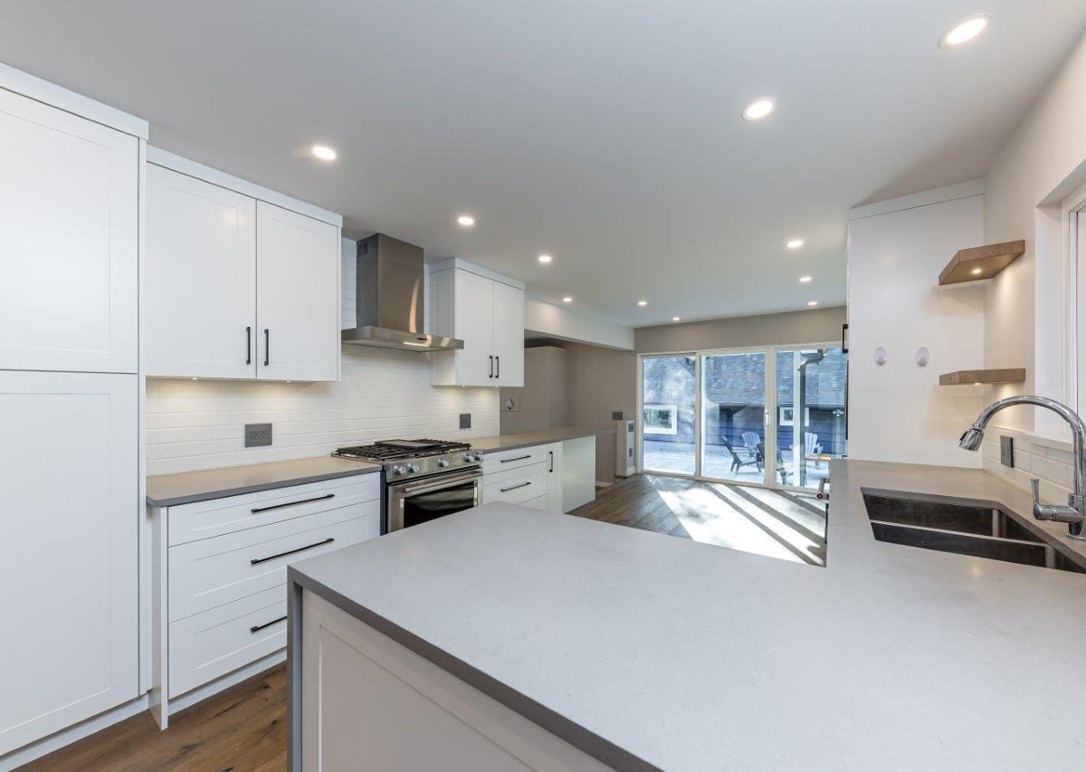 287 Rabbit Lane, West Vancouver, BC V7S 1J1