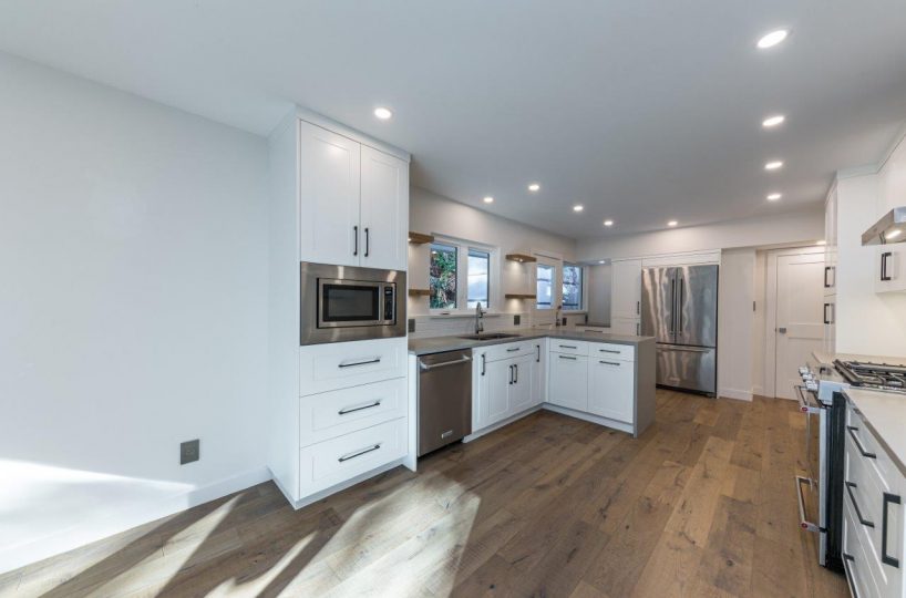 287 Rabbit Lane, West Vancouver, BC V7S 1J1