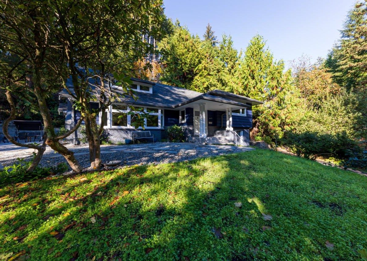 287 Rabbit Lane, West Vancouver, BC V7S 1J1
