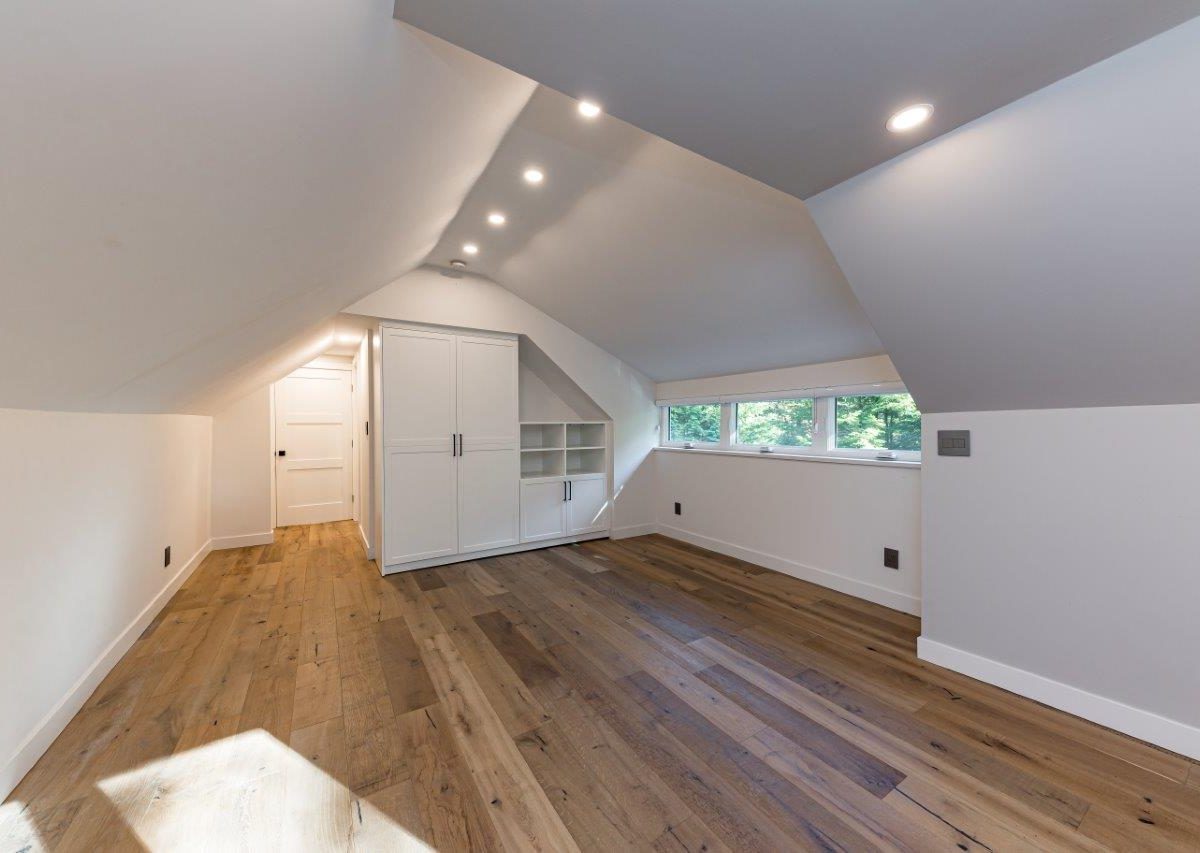 287 Rabbit Lane, West Vancouver, BC V7S 1J1