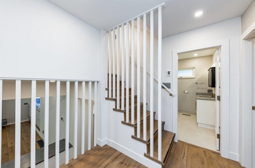 287 Rabbit Lane, West Vancouver, BC V7S 1J1