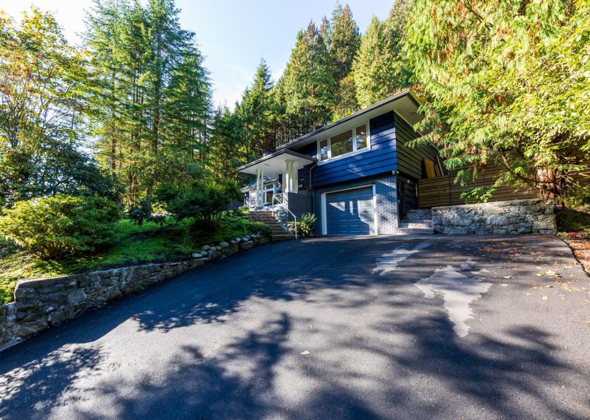 287 Rabbit Lane, West Vancouver, BC V7S 1J1