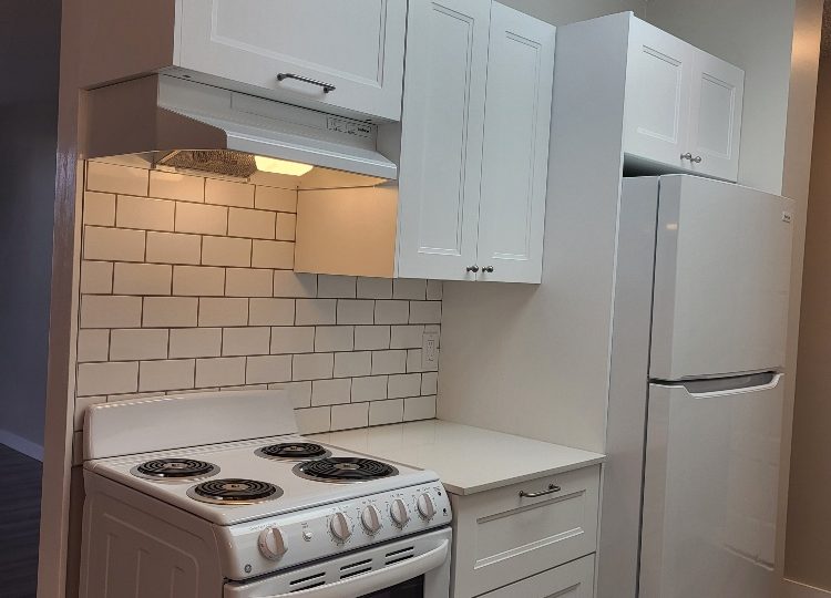 1706-2016 Fullerton Ave., North Vancouver, BC V7P 3E6