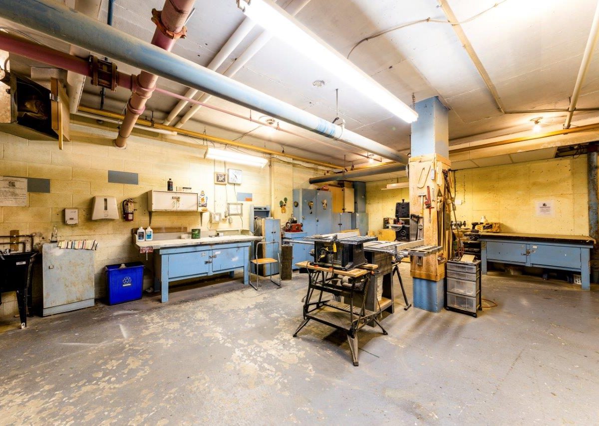 1706-2016 Fullerton Ave., North Vancouver, BC V7P 3E6