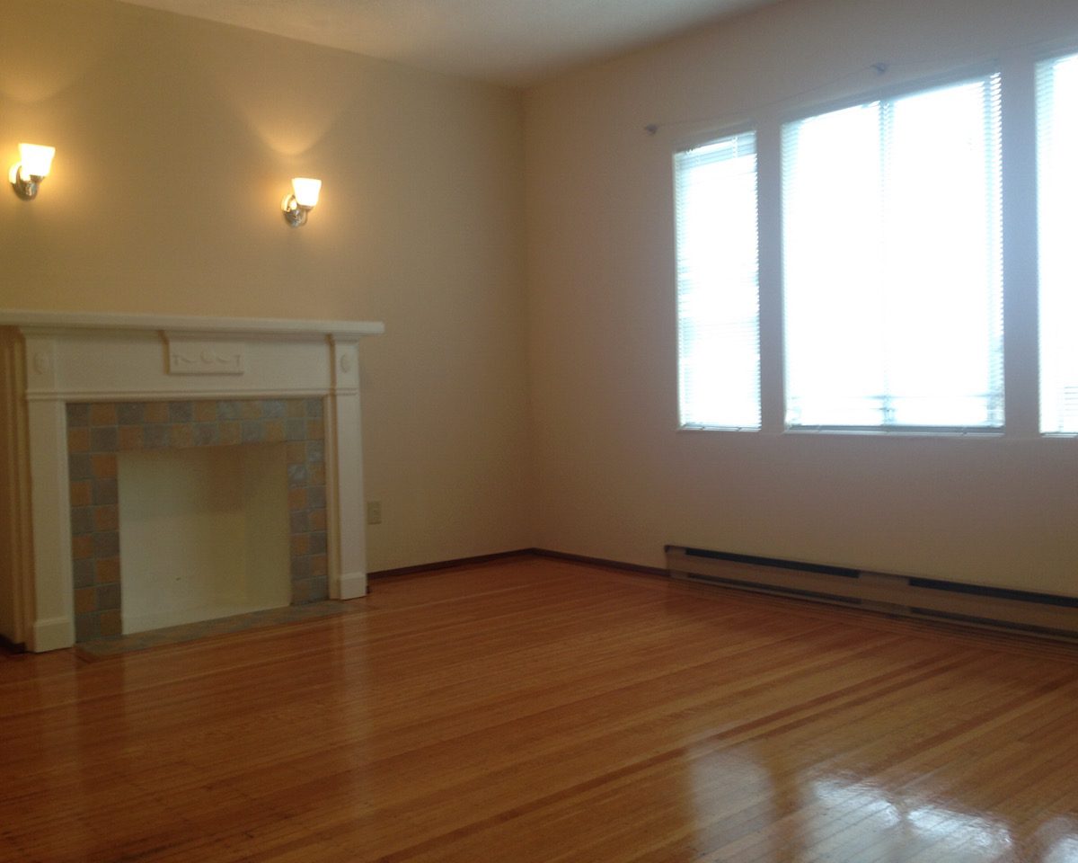 #303 – 2191 West 1st Avenue, Vancouver BC V6K 1E7