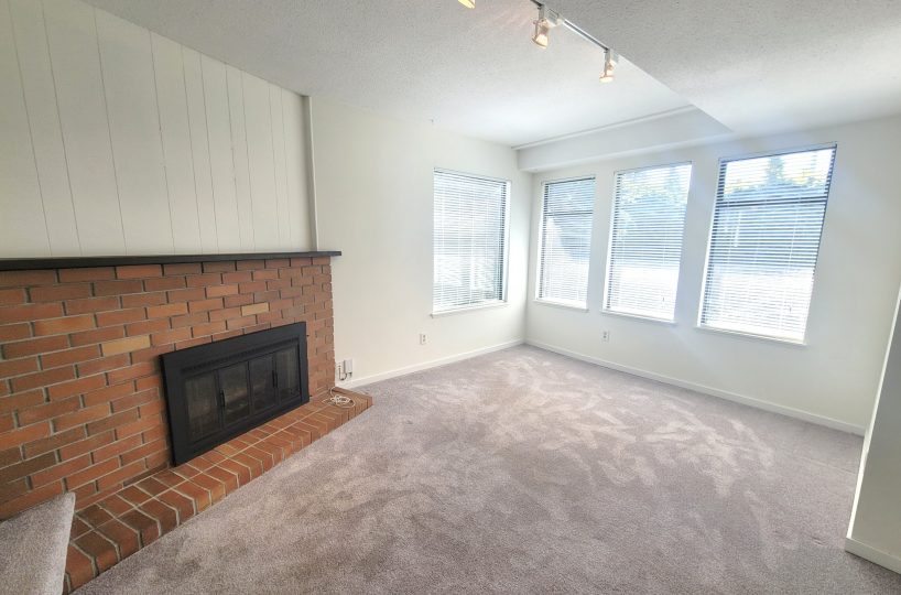 1906 Westview Drive - Garden Suite, North Vancouver, BC  V7M3A9