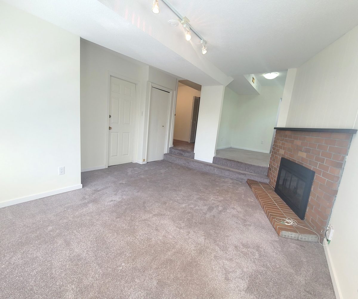1906 Westview Drive - Garden Suite, North Vancouver, BC  V7M3A9