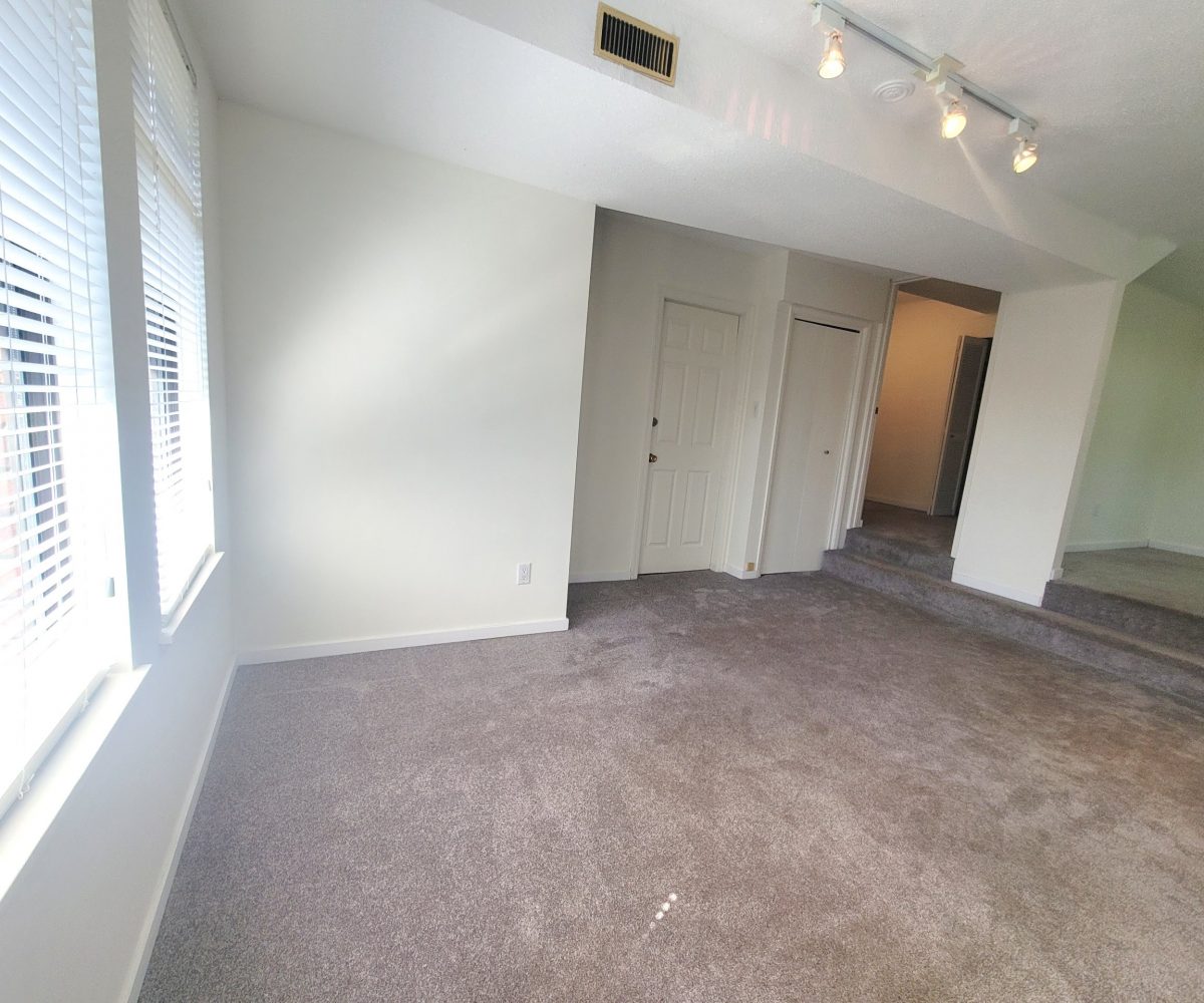 1906 Westview Drive - Garden Suite, North Vancouver, BC  V7M3A9