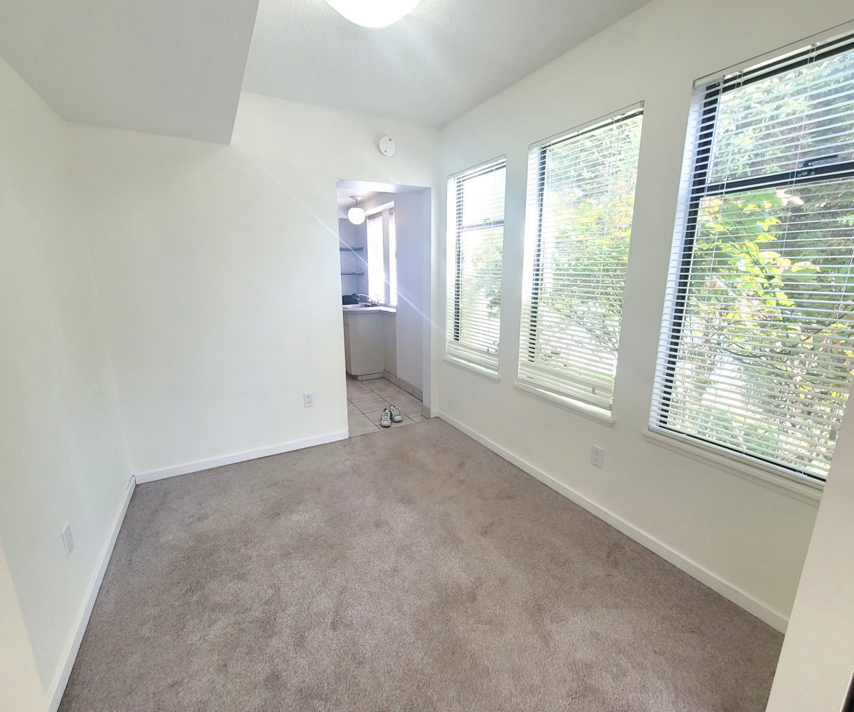 1906 Westview Drive - Garden Suite, North Vancouver, BC  V7M3A9