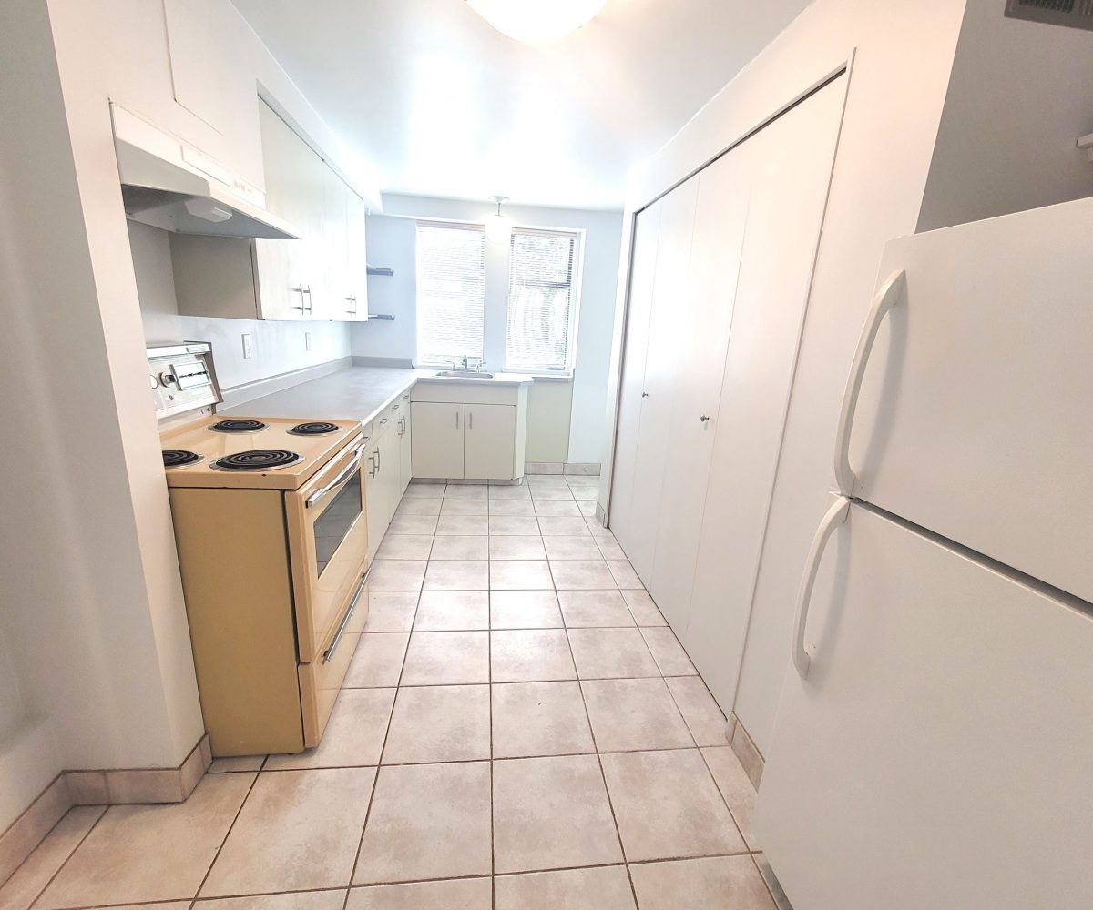 1906 Westview Drive - Garden Suite, North Vancouver, BC  V7M3A9
