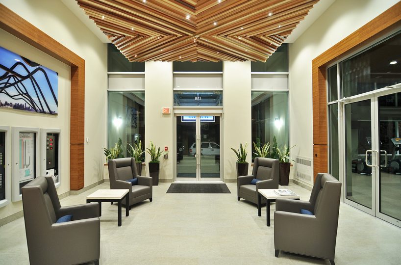 #907 – 135 17th Street East, North Vancouver, BC V7L 0C4