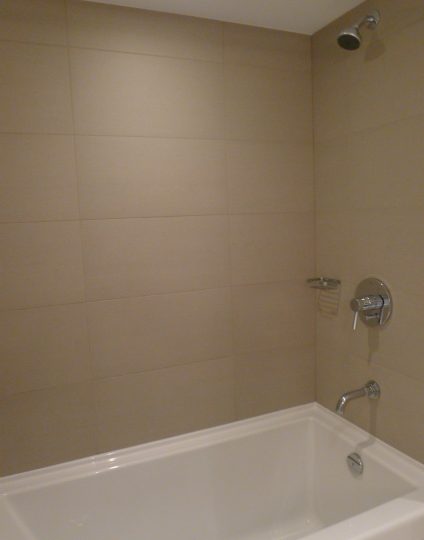 #907 – 135 17th Street East, North Vancouver, BC V7L 0C4