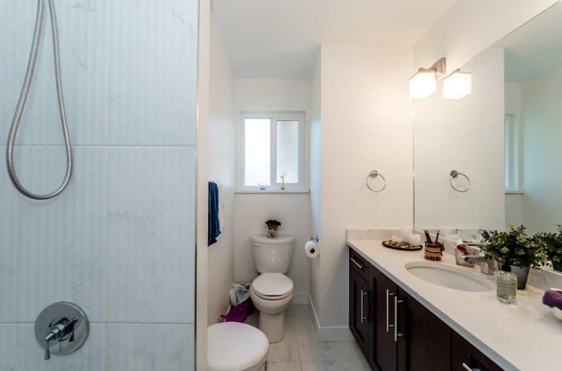 3884 Lonsdale Avenue, North Vancouver BC V7N 3K6