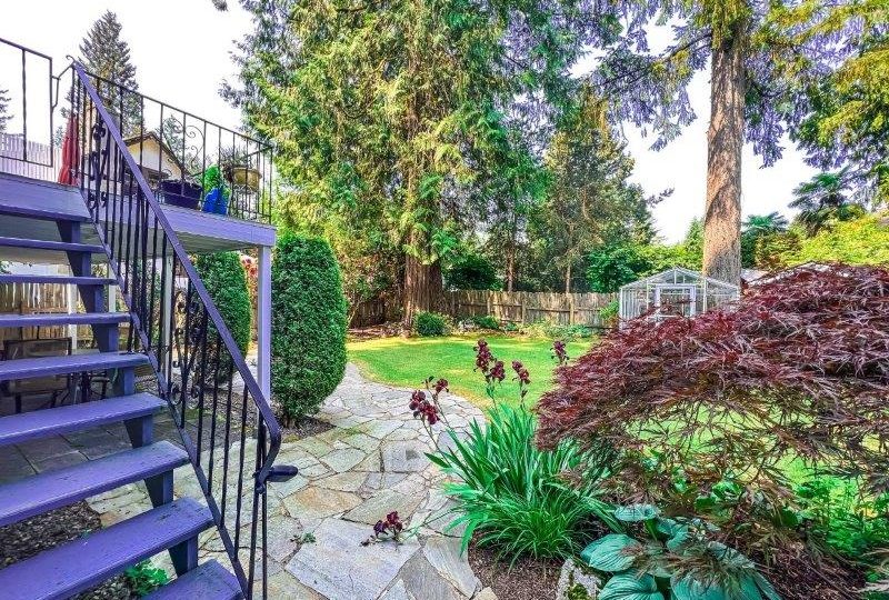 4345 Capilano Road, North Vancouver BC V7R 4J8