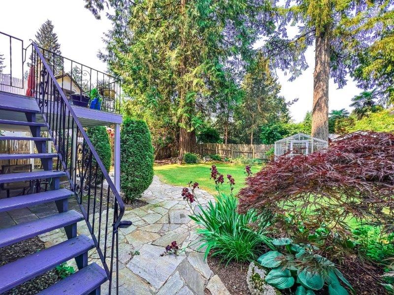 4345 Capilano Road, North Vancouver BC V7R 4J8 Vista Realty