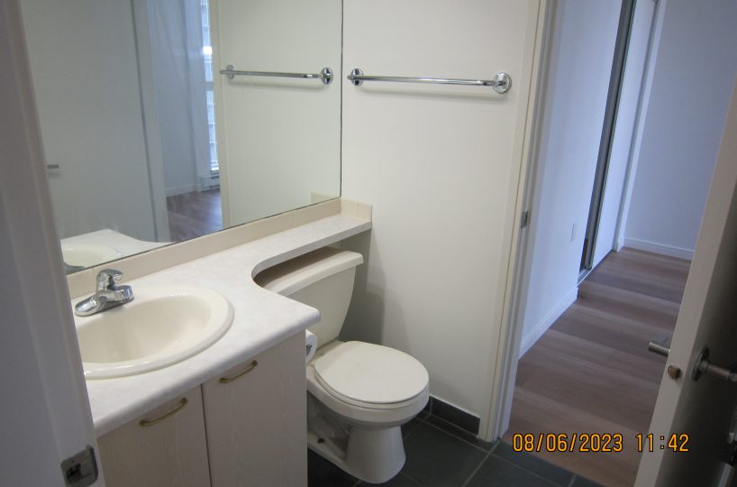 2503 - 1068 Hornby St. Vancouver, BC V6Z 2Y7