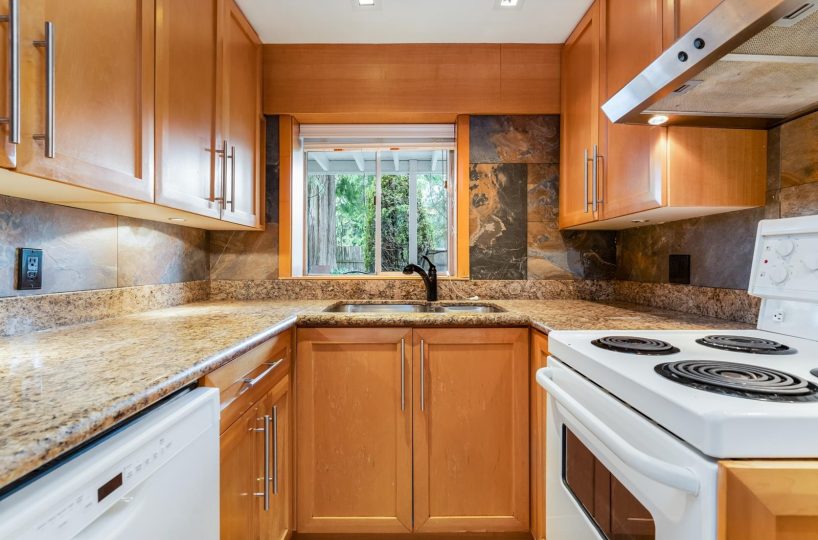 4345 Capilano Road, North Vancouver BC V7R 4J8