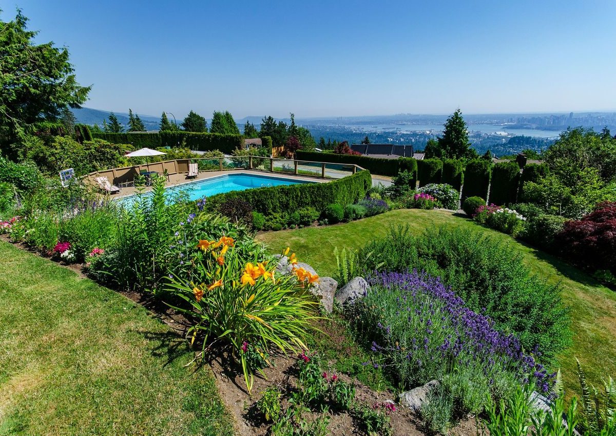 1170 Eyremount Drive, West Vancouver, BC V7S 2C5