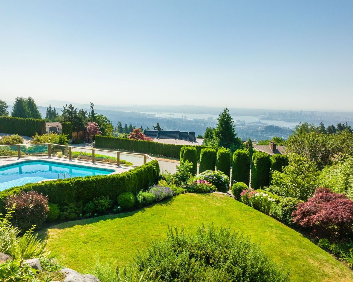 1170 Eyremount Drive, West Vancouver, BC V7S 2C5