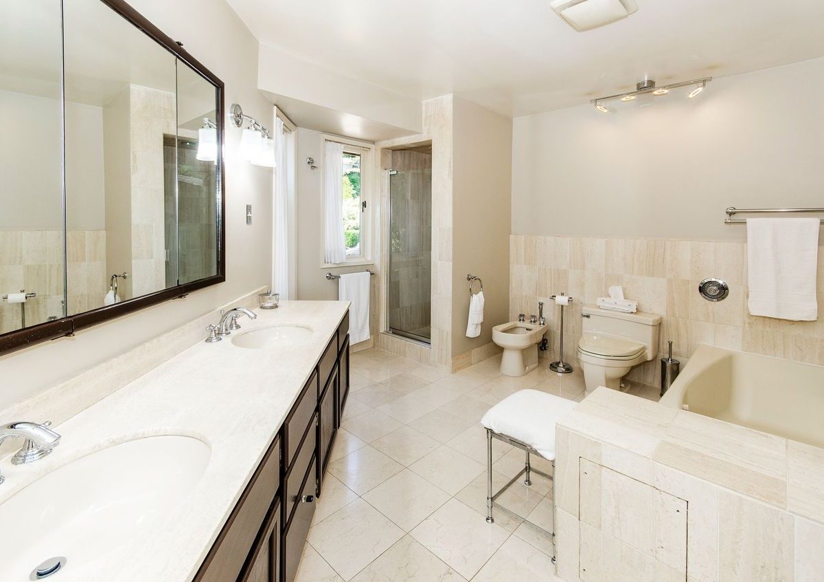 1170 Eyremount Drive, West Vancouver, BC V7S 2C5