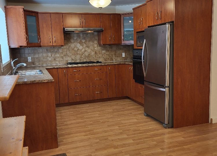 950 Tollcross Road, North Vancouver, BC, V7H 2G2